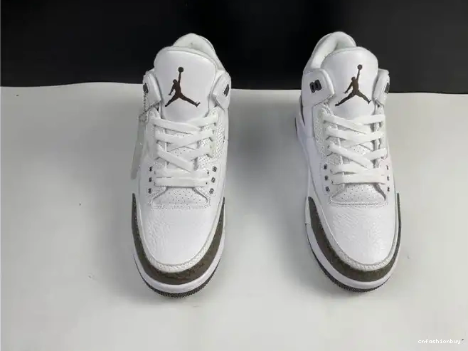 3 Jordan Retro Air (2018) 136064-122 Mocha 0603